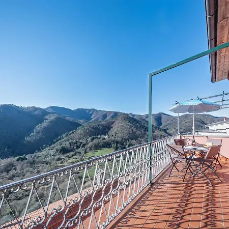 Alpi Apuane Panoramic Apartment *